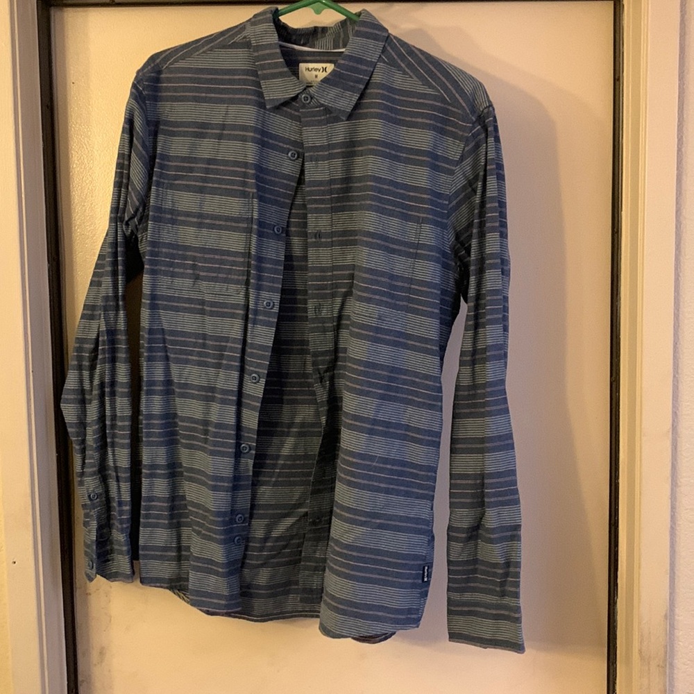 HURLEY LONG SLEEVE BUTTON UP